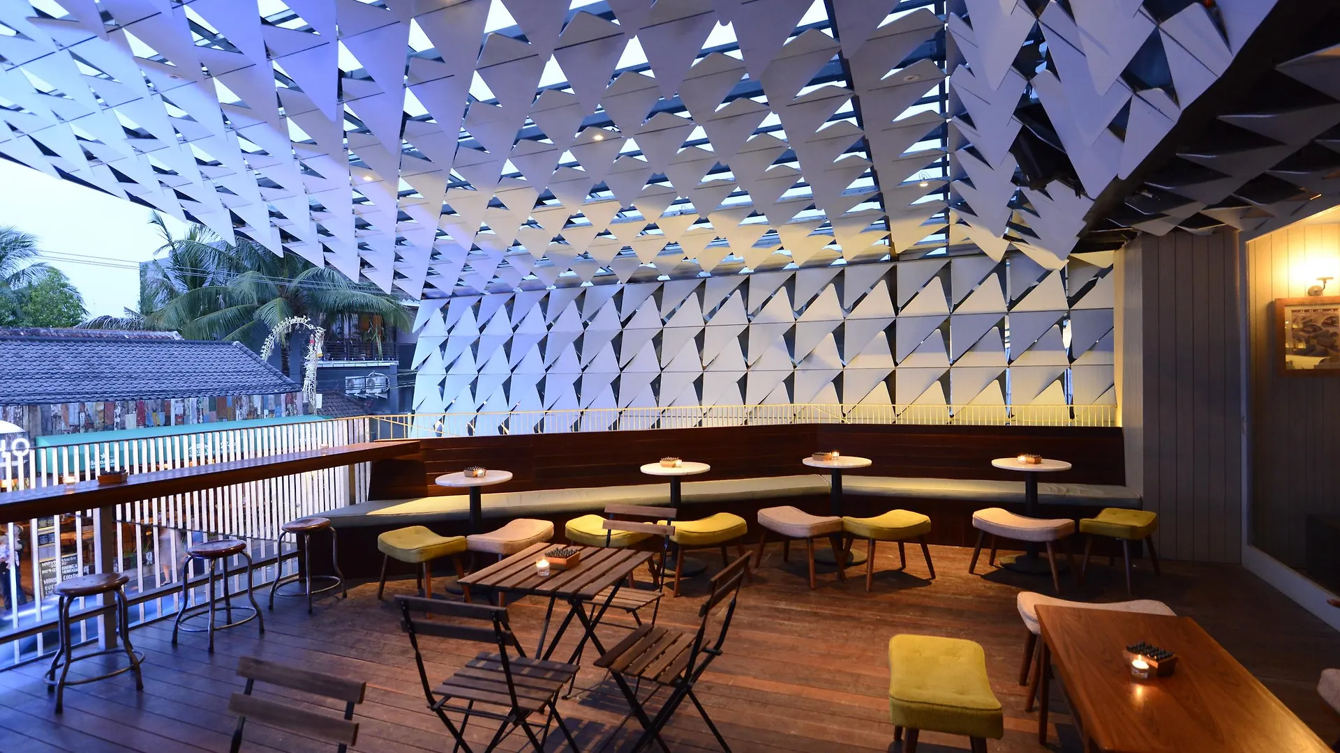 Ize Seminyak By Lifestyleretreats Hotel 4*, Seminyak (Bali)