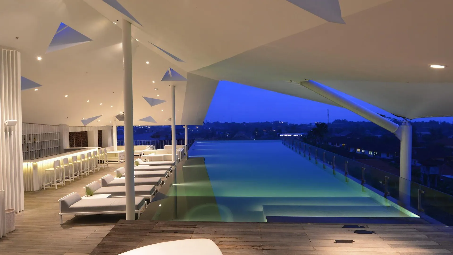 Ize Seminyak By Lifestyleretreats Hotel 4*, Seminyak (Bali) Indonesia